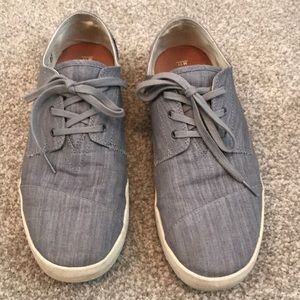Toms Shoes Men’s Size 11, blue with laces